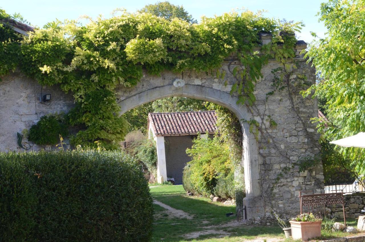 La Maisou-Pastel Et Fleur Serignac  ภายนอก รูปภาพ